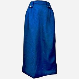 High-Waist Blue Midi Skirt With Slit In Back And Three Functional Pockets